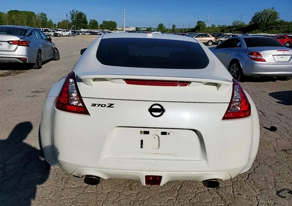 Nissan 370 Z cena 38000 przebieg: 98000, rok produkcji 2009 z Skoki małe 37